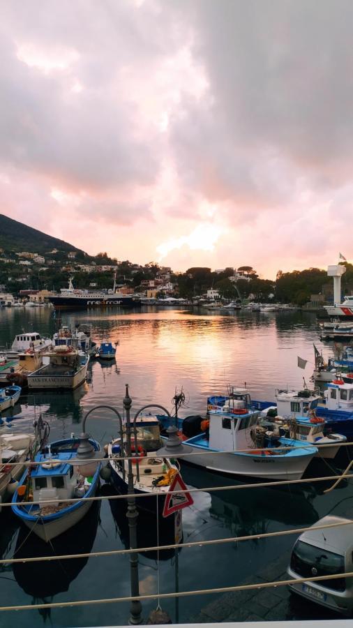 Appartamento Panoramico La Rosa Dei Venti - Maestrale Ischia Exterior photo
